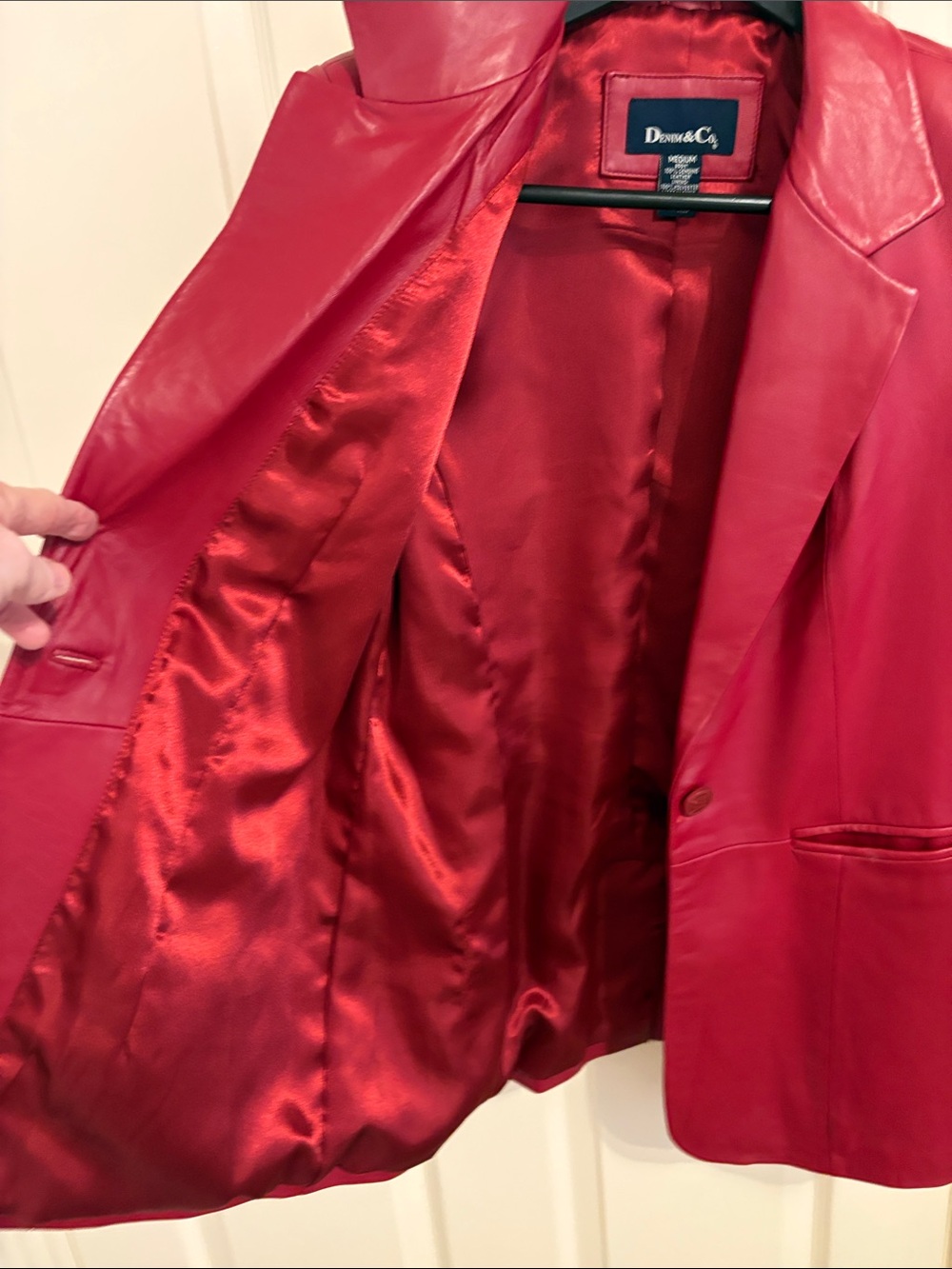 Leather jacket - Picture 3 of 5